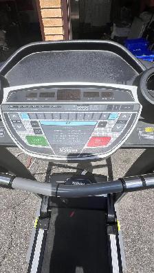 Tempo 621T treadmill - Photo 3