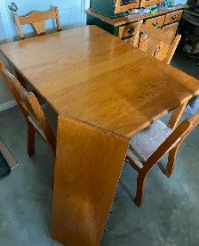 Table de cuisine en chêne