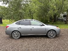 2010 Hyundai Elantra - Photo 2
