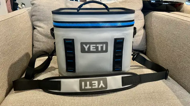 Yeti hopper flip 12 (text to pick up)