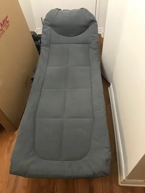 Lit pliant neuf de camping à vendre