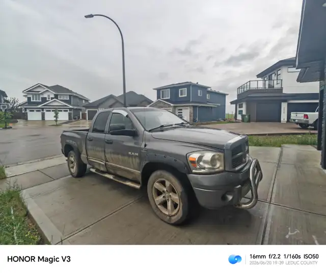 2008 Ram 1500 - MUST SELL TODAY by 2pm - Leaving town -$2,500obo