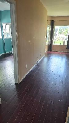 124 side, 3 bedroom house, $2000/ month, utilities not included. - Photo 3