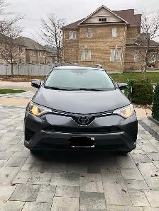 2018 Toyota RAV4 LE - Accident free, Prestine condition