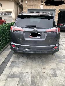 2018 Toyota RAV4 LE - Accident free, Prestine condition - Photo 2