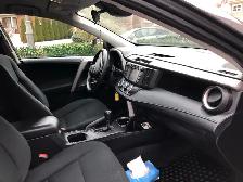 2018 Toyota RAV4 LE - Accident free, Prestine condition - Photo 4