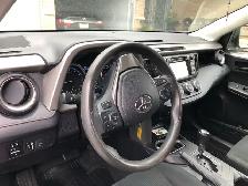 2018 Toyota RAV4 LE - Accident free, Prestine condition - Photo 5