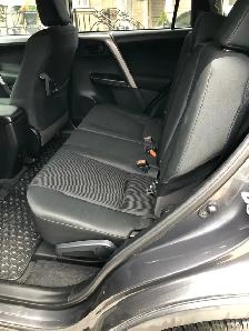 2018 Toyota RAV4 LE - Accident free, Prestine condition - Photo 6