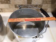 Large Aluminun Camping pots - Photo 4
