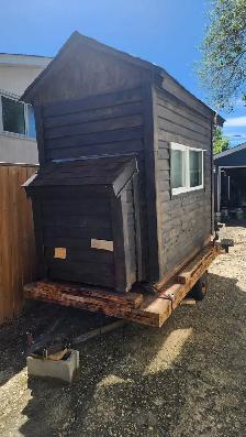 Ice fishing shack and trailer - Photo 2
