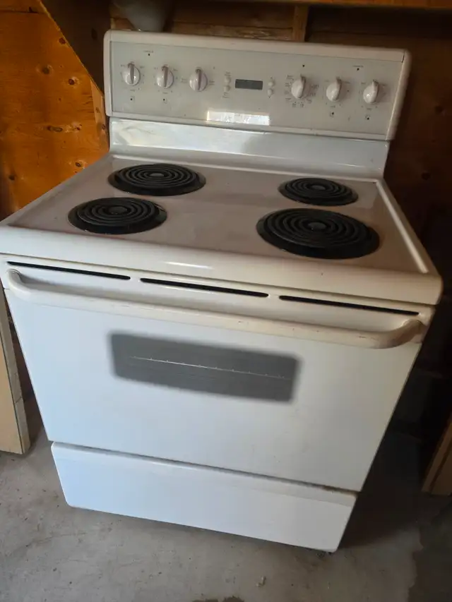 WHITE STOVE FOR SALE