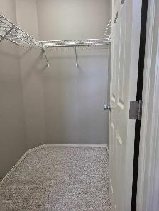 Fully Furnished Room for rent - Photo 3