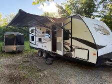 SALE – 2013 Kodiak Express Travel Trailer - Photo 2