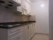 Very clean one bedroom apartment on the main floor of a house - Photo 4