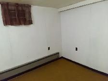 A basement single room for one person - Photo 2