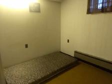 A basement single room for one person - Photo 8