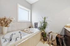 Home for Sale GIMLI! - Photo 8