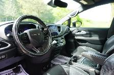 2019 Chrysler Pacifica LIKE NEW / REAR ENT/ ONE OWNER/ NO ACCIDE - Photo 8