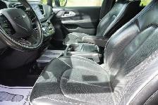 2019 Chrysler Pacifica LIKE NEW / REAR ENT/ ONE OWNER/ NO ACCIDE - Photo 10
