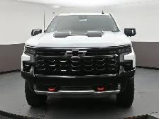 2024 Chevrolet Silverado 1500 ZR2 HEATED SEATS | APPLE CARPLAY | - Photo 2