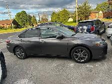 2015 Toyota Camry 4dr Sdn SE Hybrid - Photo 2