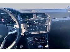 2023 Volkswagen Tiguan AWD | LEATHER | PANORAMIC SUNROOF | CAMER - Photo 5