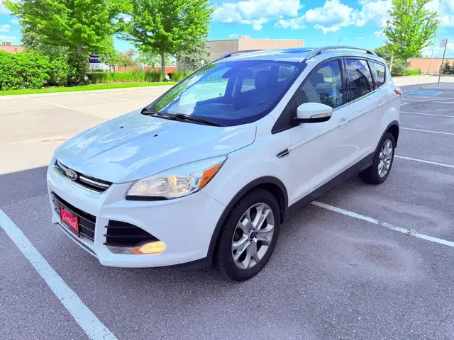 2014 Ford Escape Titanium 4dr 4x4 Automatic