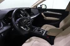 2020 Audi Q5 Technik 45 TFSI quattro | CLEAN CARFAX - Photo 10