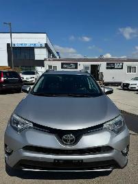 2016 Toyota RAV4 Limited AWD : Well Serviced - Photo 2