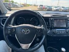 2016 Toyota RAV4 Limited AWD : Well Serviced - Photo 12