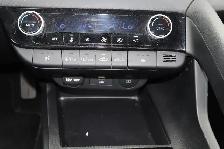 2025 Hyundai Elantra Preferred IVT w/Tech Pkg with sunroof - Photo 8