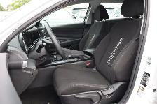 2025 Hyundai Elantra Preferred IVT w/Tech Pkg with sunroof - Photo 16
