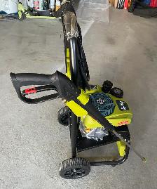 RADLEY 2500 PSI Gas Pressure Washer - Photo 2