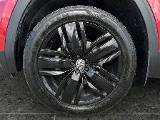 2018 Volkswagen Atlas Highline / AWD - Photo 16