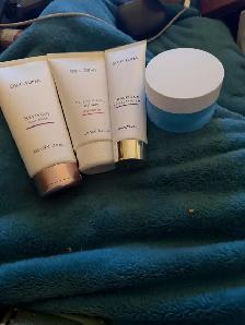 my Farmasi products - Photo 6