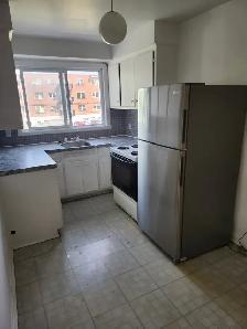 Lasalle Grand 3 ½ disponible pour juillet