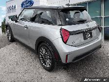 2025 MINI 3 Door Cooper S - Photo 4