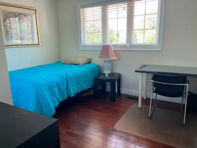 Funished Room FOR RENT, with utilities-internet, Richmond Hill