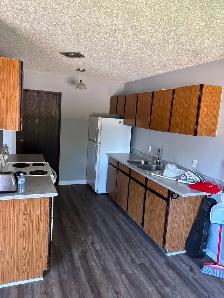 Redcliff 4-plex for rent - Photo 2