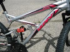 HUFFY - Rock Creek, Dual Suspension Bike - Photo 2
