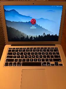 selling 2017 MacBook Air $100 negotiable