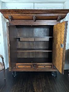 Antique Dutch Linen Cabinet - Photo 5