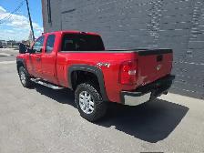 2012 Chevrolet Silverado 2500HD LT 4WD 6.6L DURAMAX DIESEL EXTEN - Photo 3