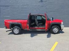 2012 Chevrolet Silverado 2500HD LT 4WD 6.6L DURAMAX DIESEL EXTEN - Photo 9