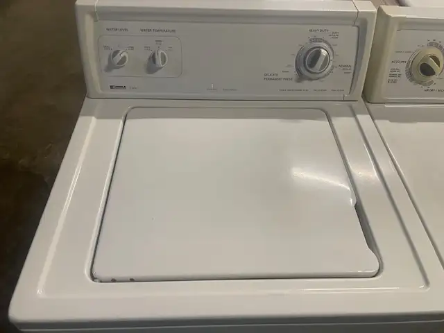 Laveuse seule traditionnelle blanche Whirlpool