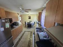 5 1/2 éclairé rez-de-chaussée - Triplex à Saint-Hubert/Longueuil - Photo 3