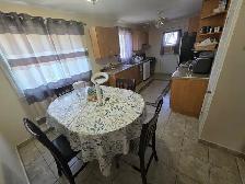 5 1/2 éclairé rez-de-chaussée - Triplex à Saint-Hubert/Longueuil - Photo 4