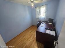 5 1/2 éclairé rez-de-chaussée - Triplex à Saint-Hubert/Longueuil - Photo 7