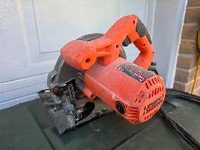 CS1015 Black & Decker 7 1/4' Circular Saw Corded 15 Amp Version - Photo 4