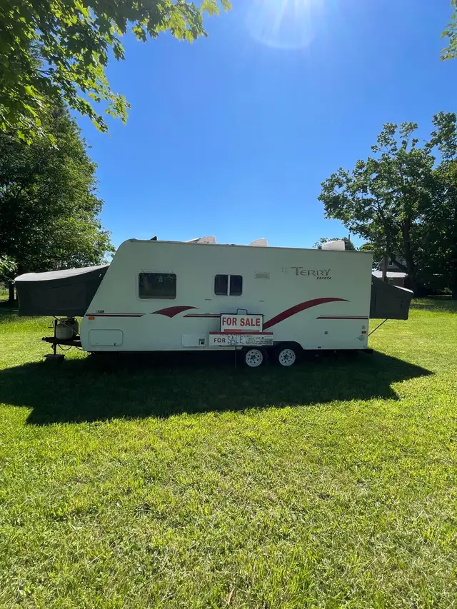 CAMPER Trailer!